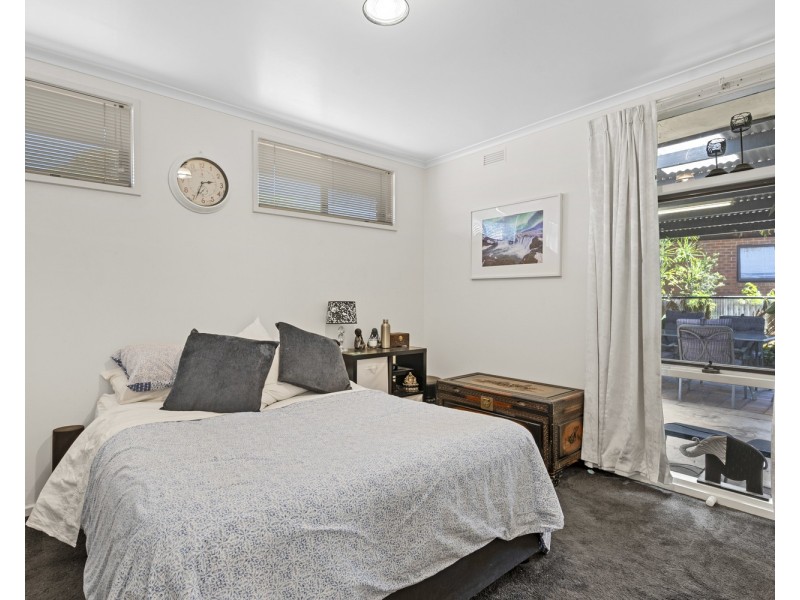 45 Holmes Road, Long Gully VIC 3550