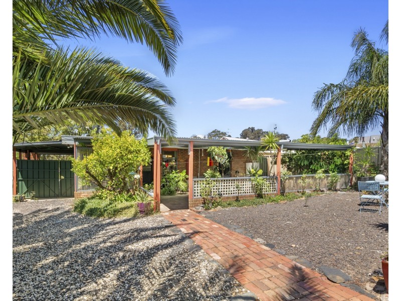 45 Holmes Road, Long Gully VIC 3550