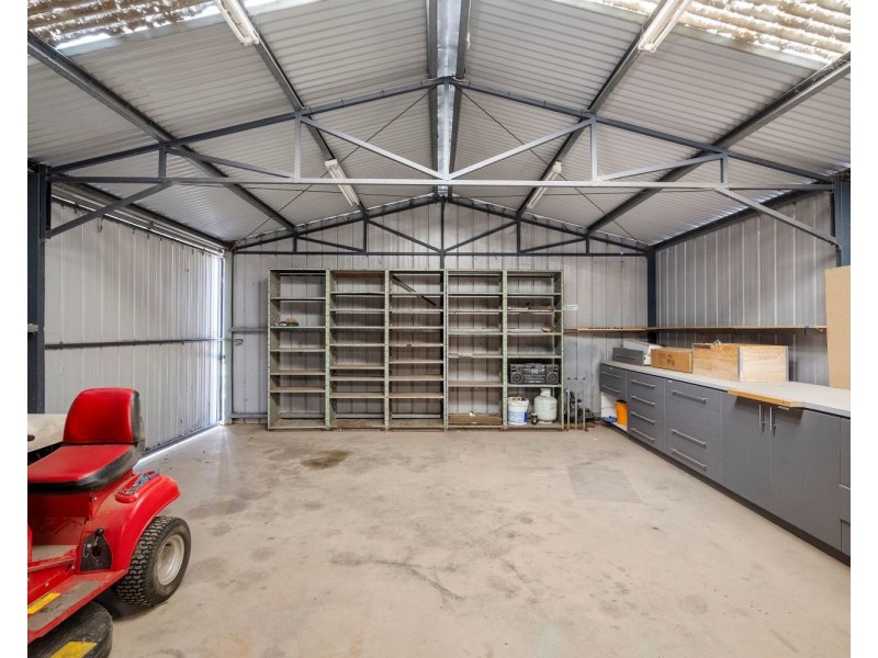 4 Golf Course Road, Epsom VIC 3551