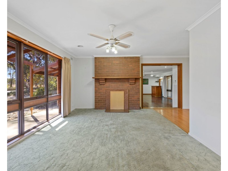 4 Golf Course Road, Epsom VIC 3551