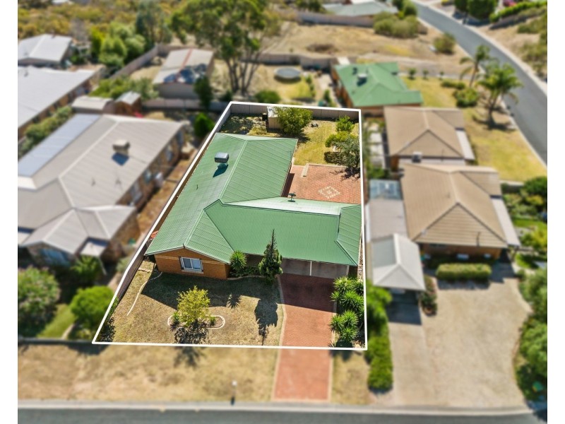 22 Derby Grove, Flora Hill VIC 3550