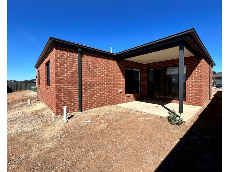 17 Sendock Parade, Huntly VIC 3551