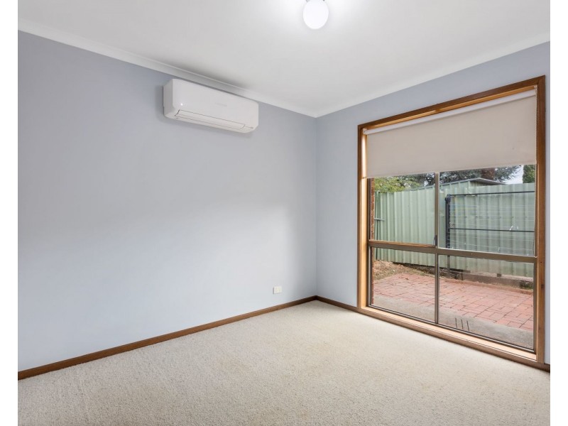 1/2 Towers Street, Flora Hill VIC 3550