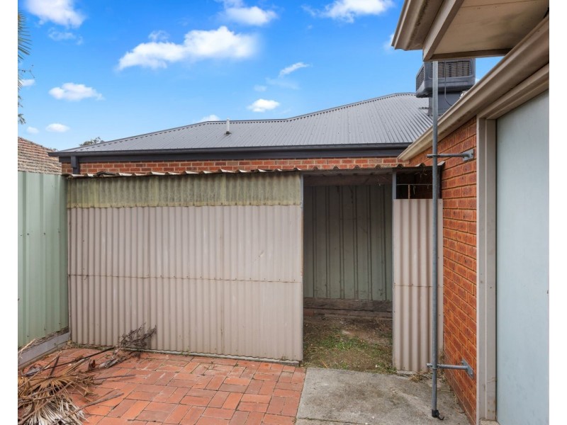 1/2 Towers Street, Flora Hill VIC 3550