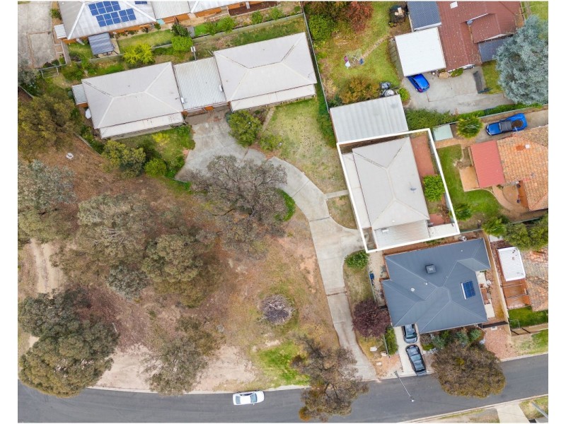 1/2 Towers Street, Flora Hill VIC 3550