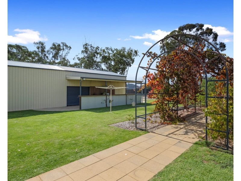 12 Cameron Court, Huntly VIC 3551