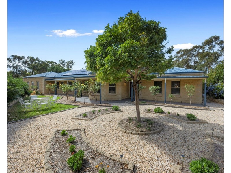 12 Cameron Court, Huntly VIC 3551