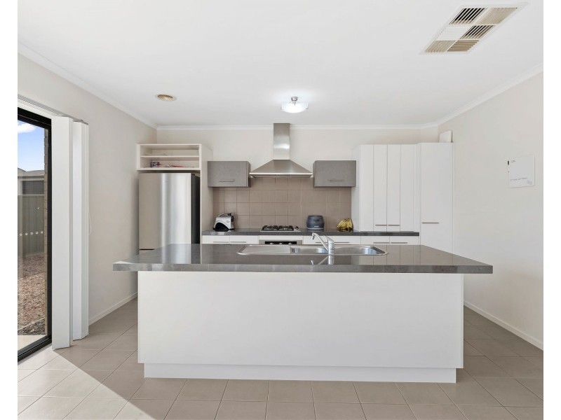 14 St James Wood Drive, North Bendigo VIC 3550