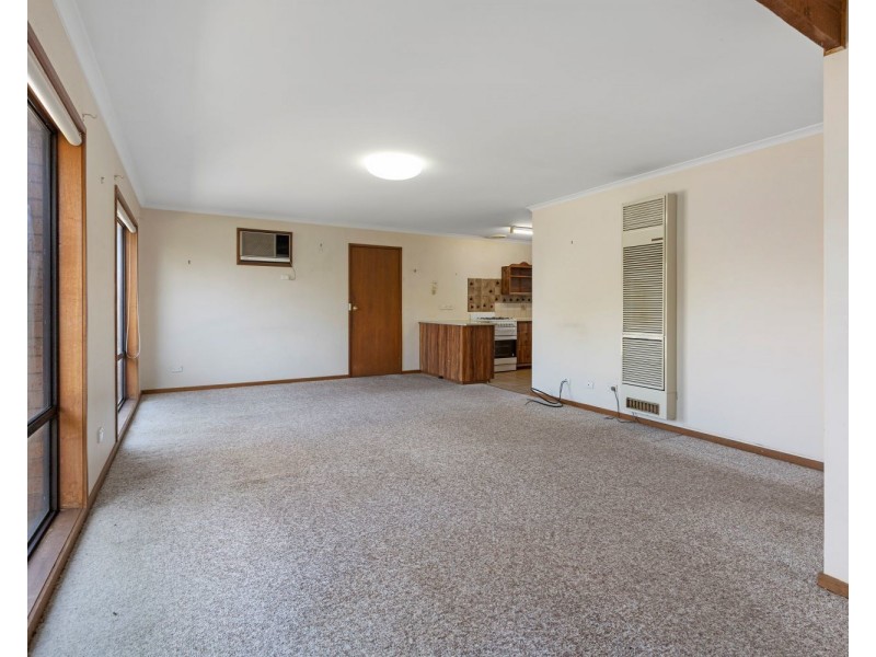 2/24 Burnside Street, Eaglehawk VIC 3556