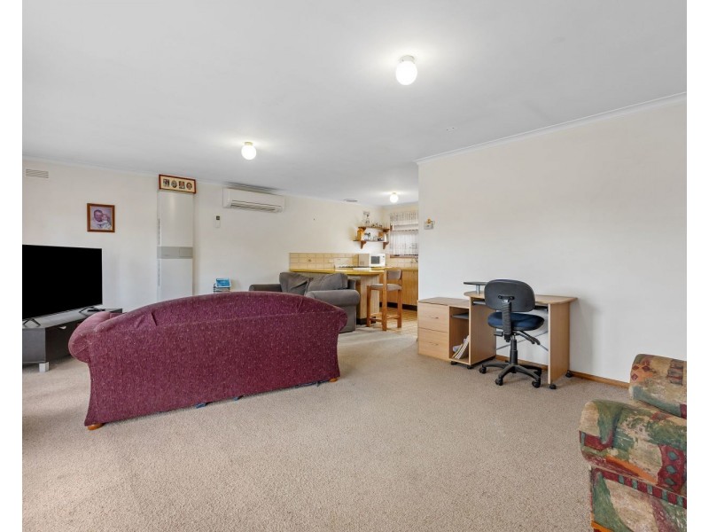 2/37 Browning Street, Kangaroo Flat VIC 3555