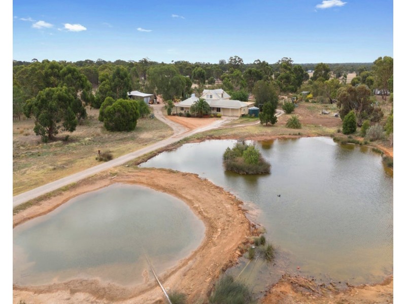 106 Mckinnons Road, Lockwood VIC 3551