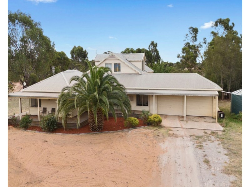 106 Mckinnons Road, Lockwood VIC 3551