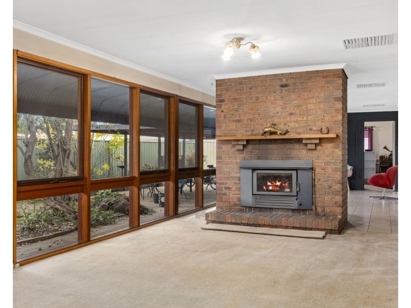 1 Alma Court, Kangaroo Flat VIC 3555