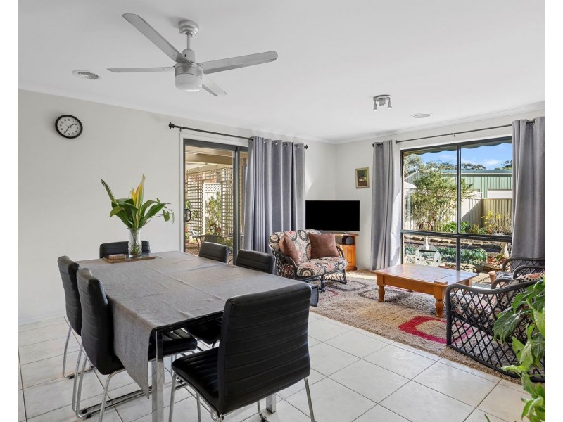 17 Parker Street, California Gully VIC 3556