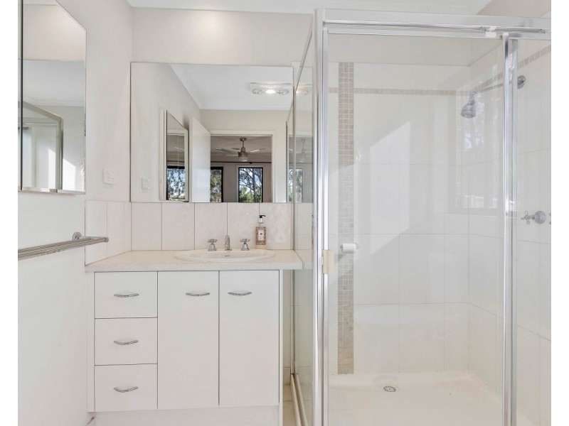 17 Parker Street, California Gully VIC 3556