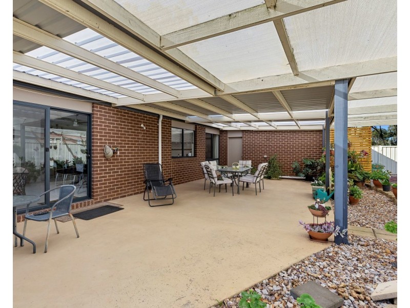 17 Parker Street, California Gully VIC 3556