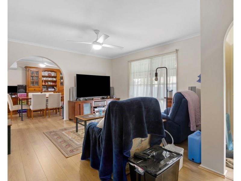 Unit 2 , Unit 3/108 Mundy Street, Kennington VIC 3550