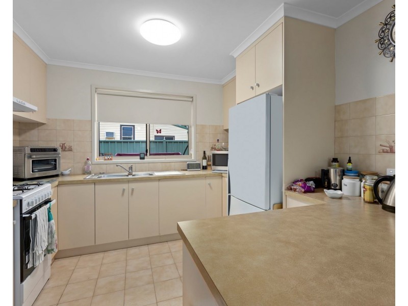 Unit 2 , Unit 3/108 Mundy Street, Kennington VIC 3550