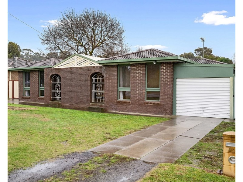 90 Symonds Street, Golden Square VIC 3555