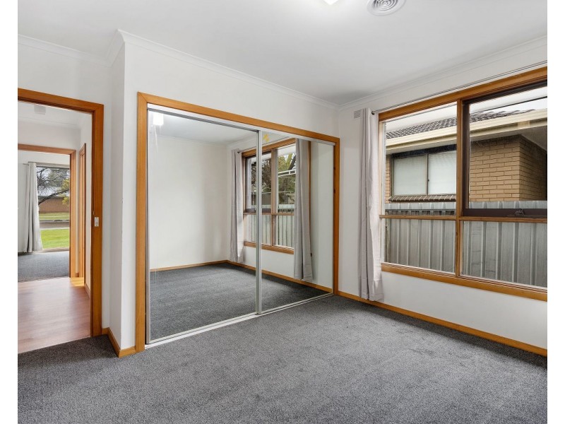 90 Symonds Street, Golden Square VIC 3555
