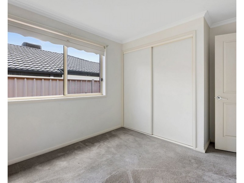 37b Grevillea Avenue, Kangaroo Flat VIC 3555