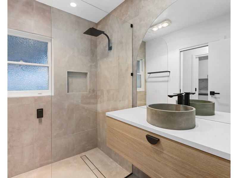 11 Graham Street, Kangaroo Flat VIC 3555