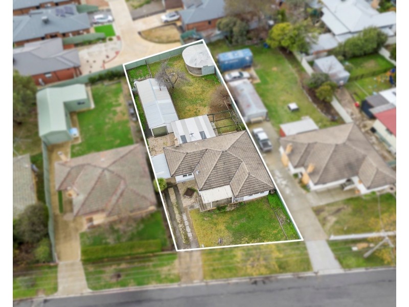 11 Graham Street, Kangaroo Flat VIC 3555