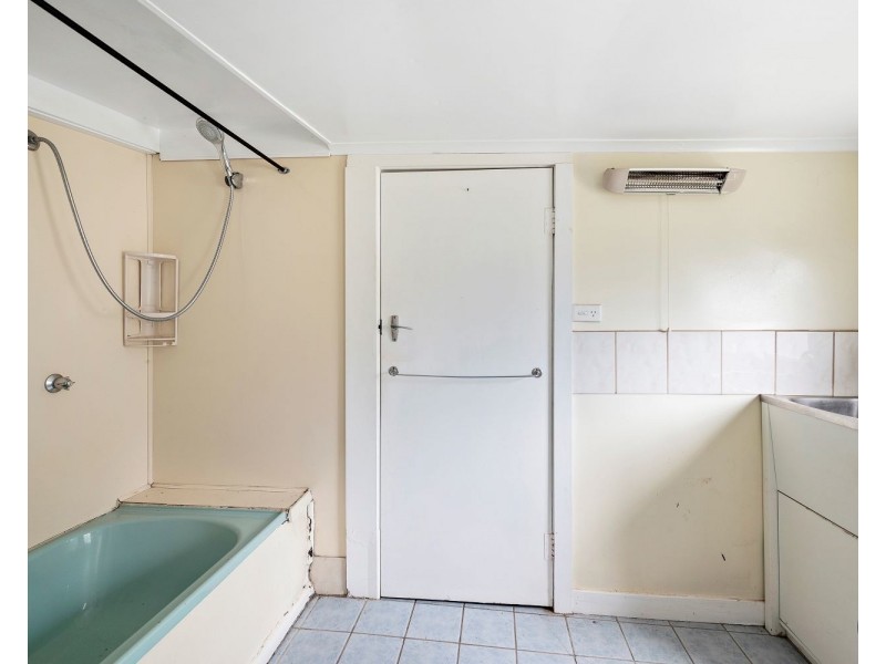 16 Youlden Street, California Gully VIC 3556