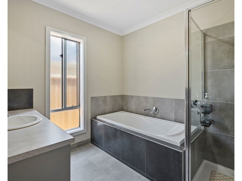 1/67 Church Street, Kangaroo Flat VIC 3555