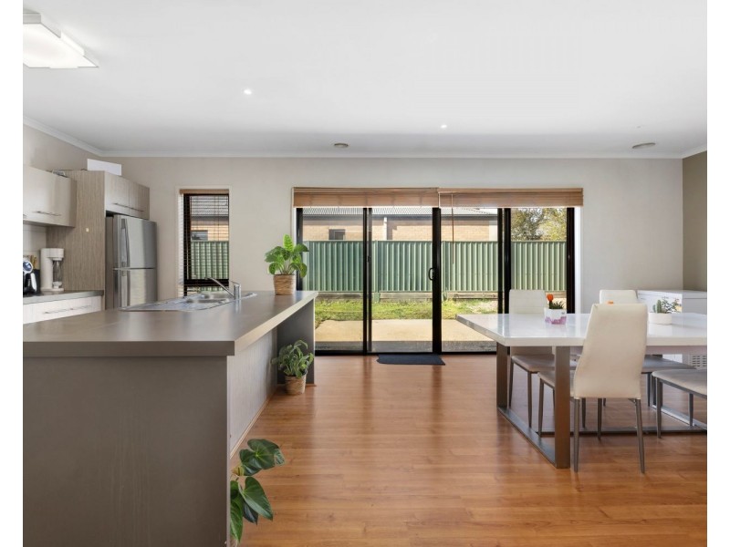 8 Kensington Grove, North Bendigo VIC 3550