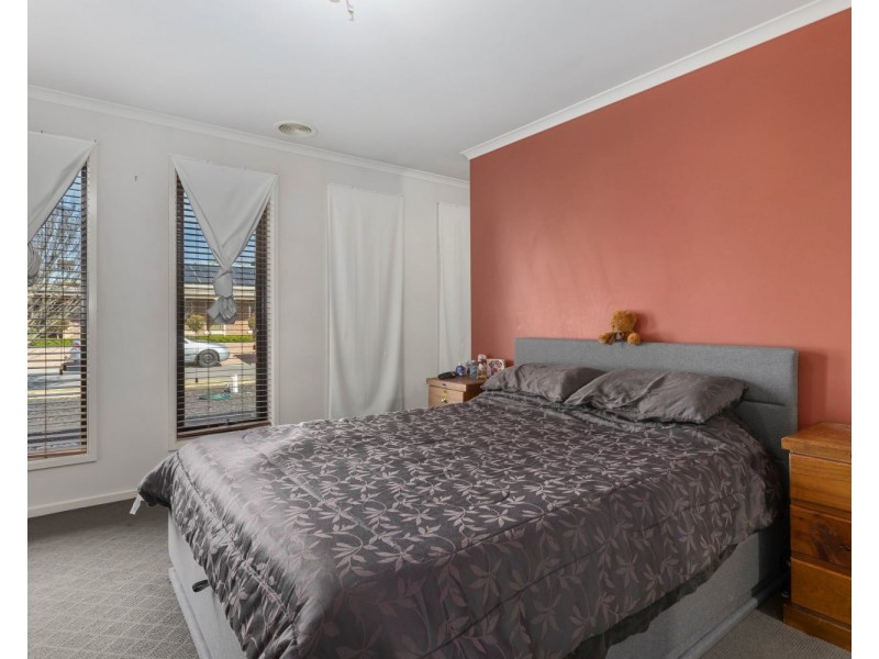 8 Kensington Grove, North Bendigo VIC 3550