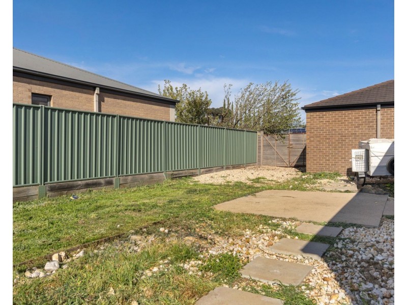 8 Kensington Grove, North Bendigo VIC 3550