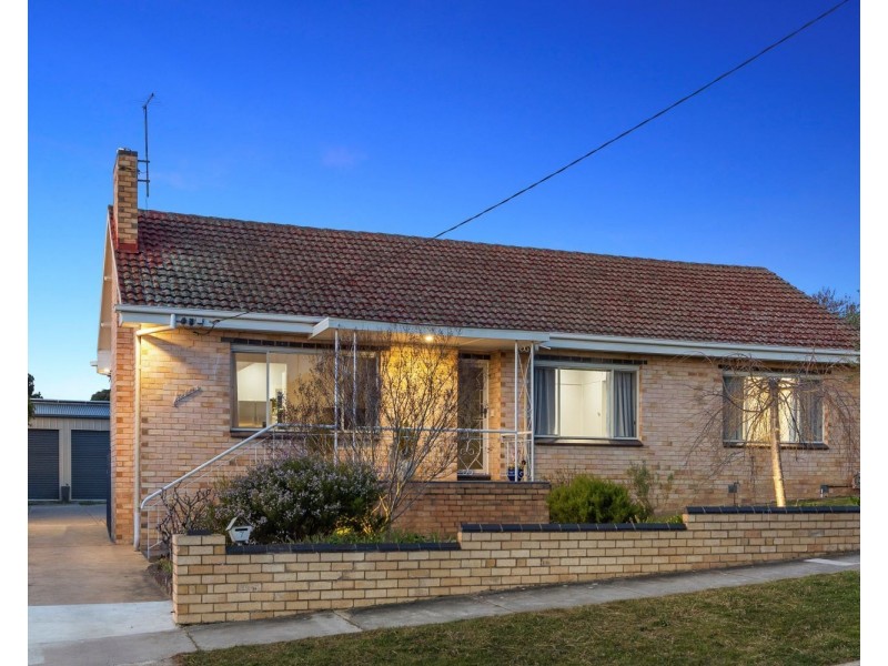 7 Leonard Avenue, Flora Hill VIC 3550