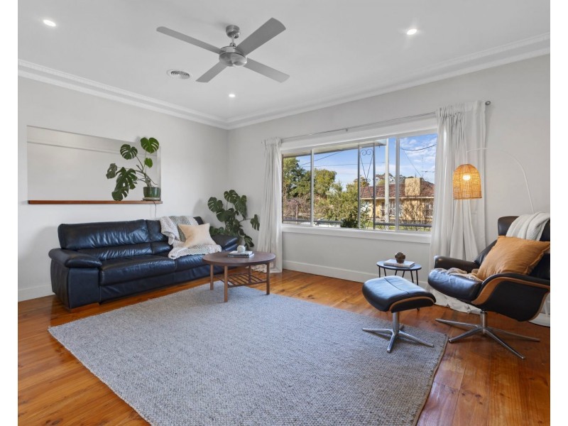 7 Leonard Avenue, Flora Hill VIC 3550