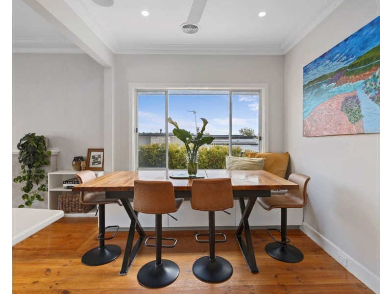 7 Leonard Avenue, Flora Hill VIC 3550