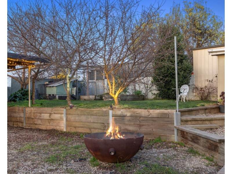 7 Leonard Avenue, Flora Hill VIC 3550