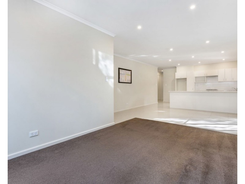 8/12A Lawson Street, Spring Gully VIC 3550