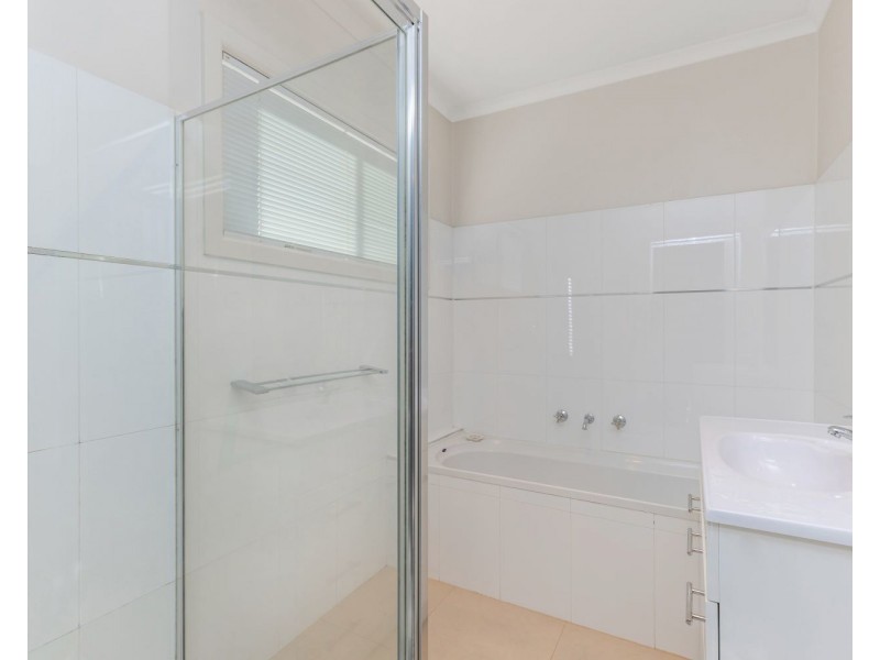 8/12A Lawson Street, Spring Gully VIC 3550