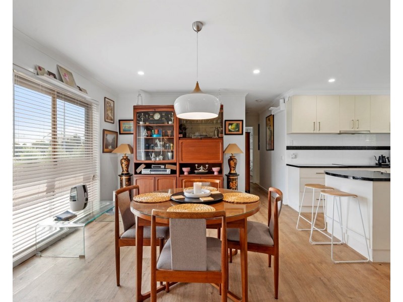 11 Robertson Street, Epsom VIC 3551