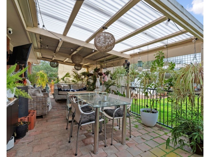 11 Robertson Street, Epsom VIC 3551