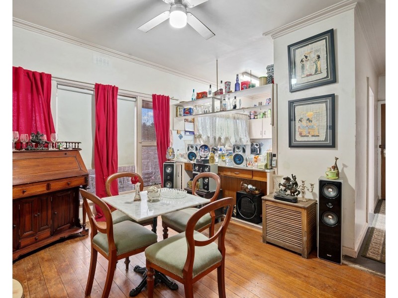 11 McGowan Street, California Gully VIC 3556