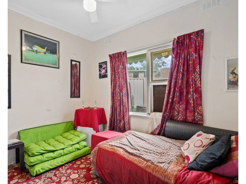 11 McGowan Street, California Gully VIC 3556