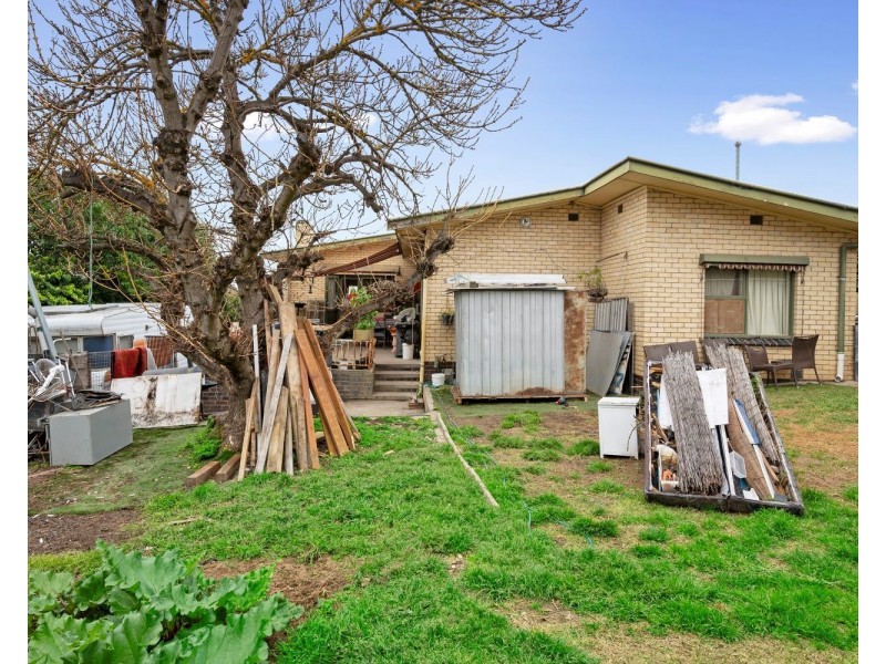 11 McGowan Street, California Gully VIC 3556