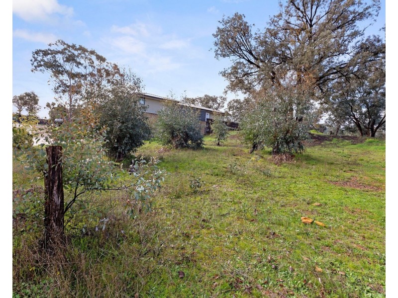 21 Sandstone Rise, Strathdale VIC 3550