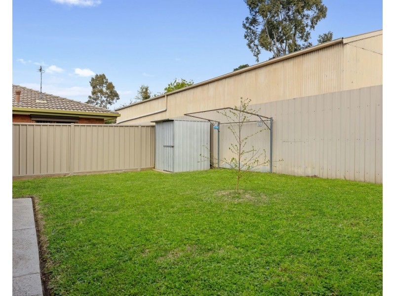 1/7 Minto Street, Quarry Hill VIC 3550