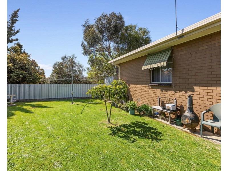 Unit 1 & 2 /14a Ewing Court, Flora Hill VIC 3550