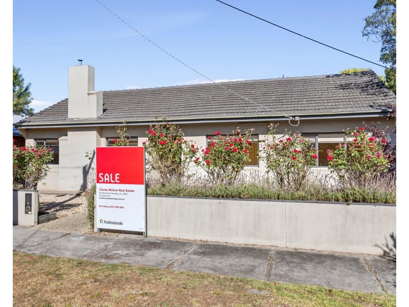 8 Margaret Crescent, Flora Hill VIC 3550