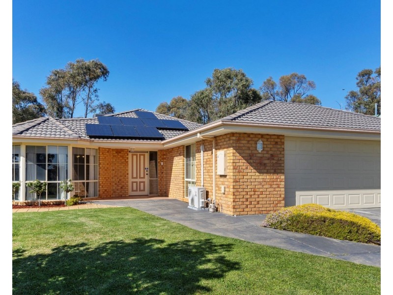 11 Timberview Terrace, Kangaroo Flat VIC 3555