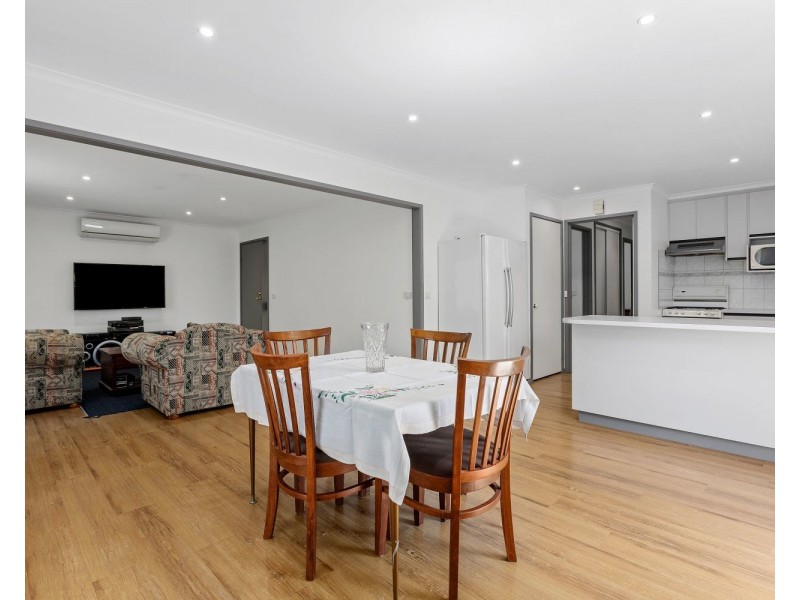 2/90 Sternberg Street, Kennington VIC 3550