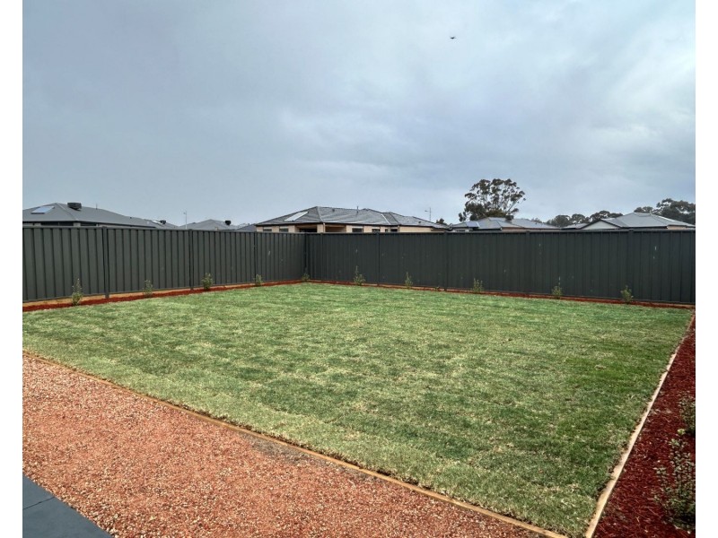 11 Gallic Way, Huntly VIC 3551